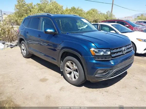 1V2CR2CA8JC576145 2018 VOLKSWAGEN ATLAS - Image 1