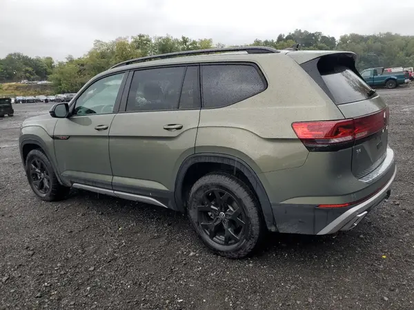 1V2CR2CA8RC556179 2024 VOLKSWAGEN ATLAS - Image 2
