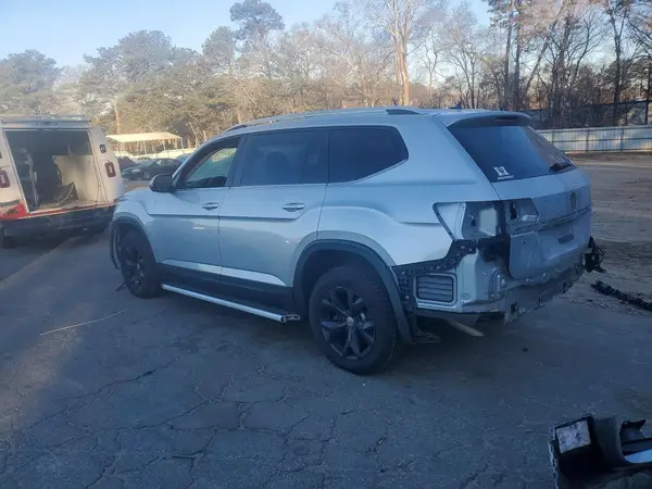 1V2CR2CA9JC514124 2018 VOLKSWAGEN ATLAS - Image 2