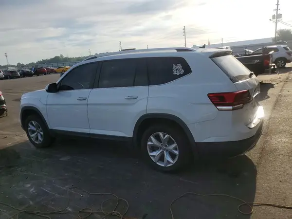 1V2CR2CA9JC554588 2018 VOLKSWAGEN ATLAS - Image 2
