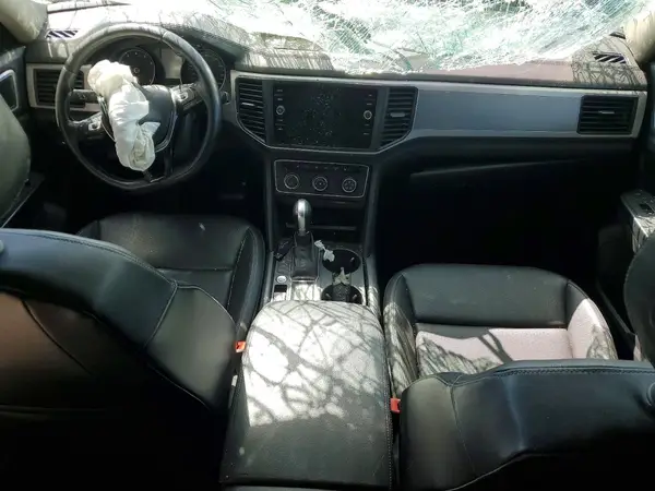 1V2CR2CA9JC566823 2018 VOLKSWAGEN ATLAS - Image 8