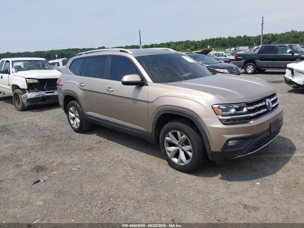 1V2CR2CAXJC509109 2018 VOLKSWAGEN ATLAS - Image 1