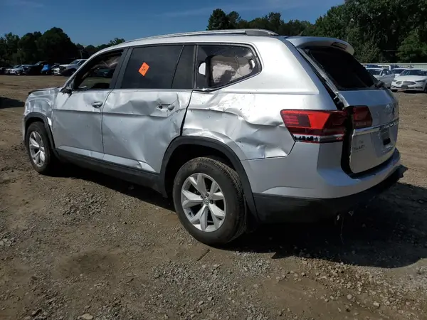 1V2CR2CAXJC511975 2018 VOLKSWAGEN ATLAS - Image 2