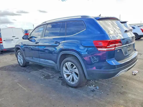 1V2CR2CAXJC561579 2018 VOLKSWAGEN ATLAS - Image 2