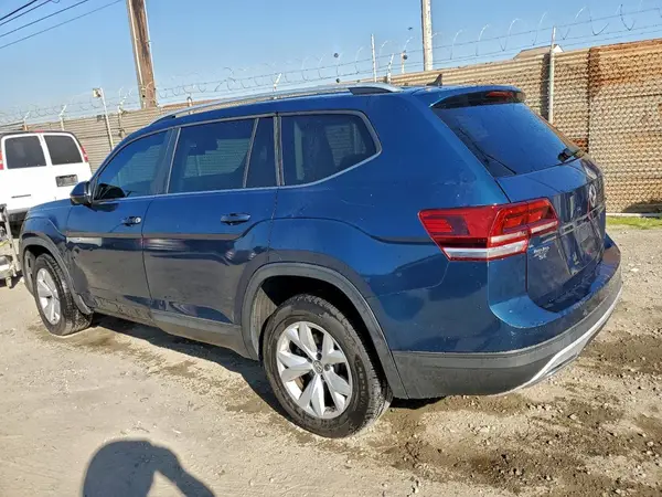 1V2CR2CAXJC563283 2018 VOLKSWAGEN ATLAS - Image 2