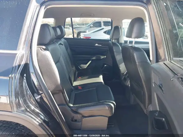 1V2CR2CAXJC568323 2018 VOLKSWAGEN ATLAS - Image 8