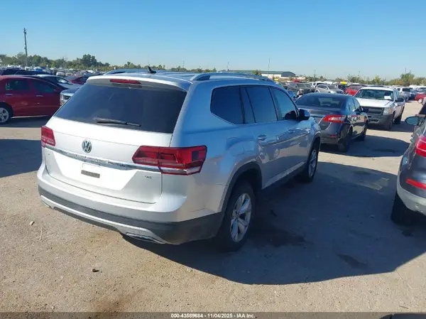 2018 VOLKSWAGEN ATLAS IAAI lot 43589684 auction photo 4
