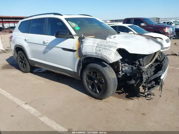 1V2CR2CAXRC589880 2024 VOLKSWAGEN ATLAS - Image 1