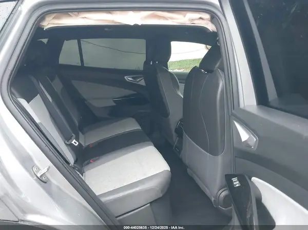 1V2CRPE86SC006749 2025 VOLKSWAGEN ID.4 - Image 8