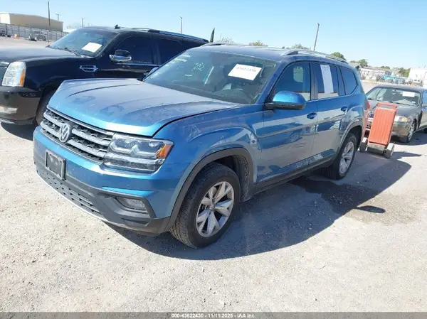 1V2DP2CA0KC586955 2019 VOLKSWAGEN ATLAS - Image 2