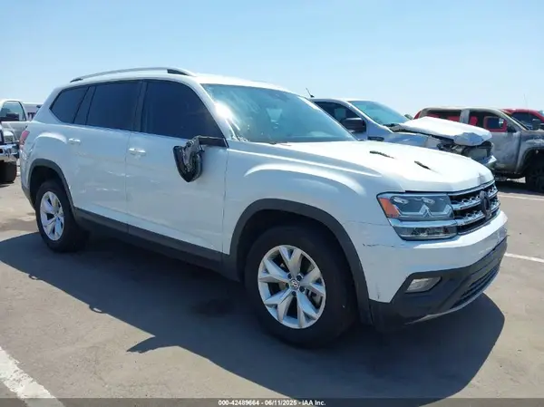 1V2DP2CA1JC597297 2018 VOLKSWAGEN ATLAS - Image 1