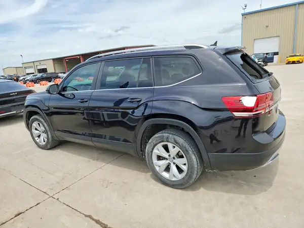 1V2DP2CA1JC598725 2018 VOLKSWAGEN ATLAS - Image 2