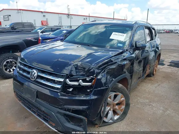 1V2DP2CA2JC600577 2018 VOLKSWAGEN ATLAS - Image 2