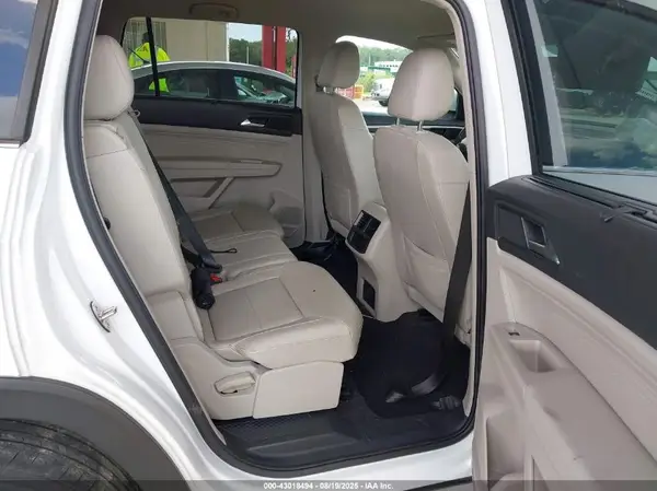 1V2DP2CA2NC533727 2022 VOLKSWAGEN ATLAS - Image 8