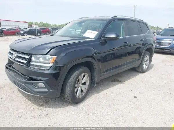 1V2DP2CA3JC600796 2018 VOLKSWAGEN ATLAS - Image 2