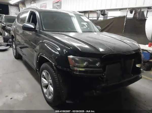 1V2DP2CA3KC573570 2019 VOLKSWAGEN ATLAS - Image 1