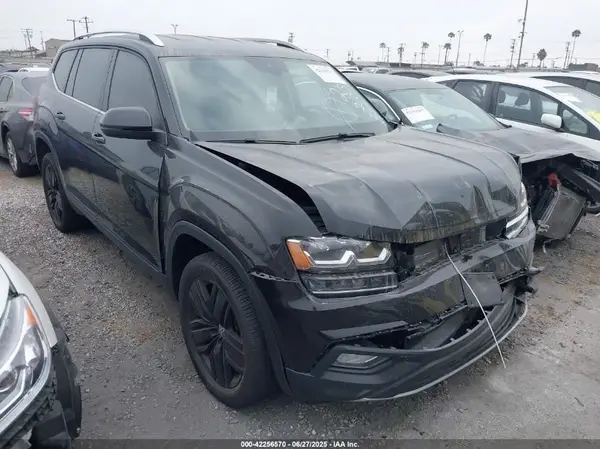 1V2DP2CA6JC600310 2018 VOLKSWAGEN ATLAS - Image 1