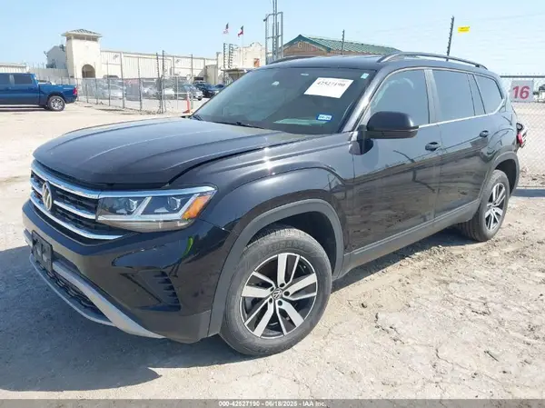 1V2DP2CA7NC528880 2022 VOLKSWAGEN ATLAS - Image 2