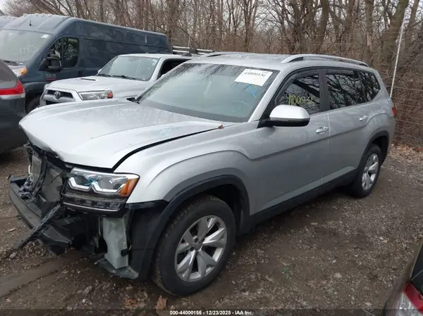 1V2DR2CA0KC503857 2019 VOLKSWAGEN ATLAS - Image 2