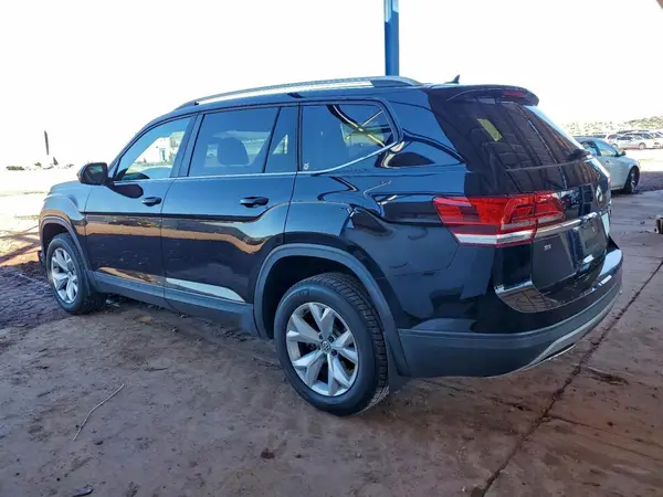 1V2DR2CA1JC507575 2018 VOLKSWAGEN ATLAS - Image 2
