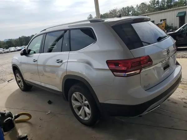 1V2DR2CA1JC509553 2018 VOLKSWAGEN ATLAS - Image 2