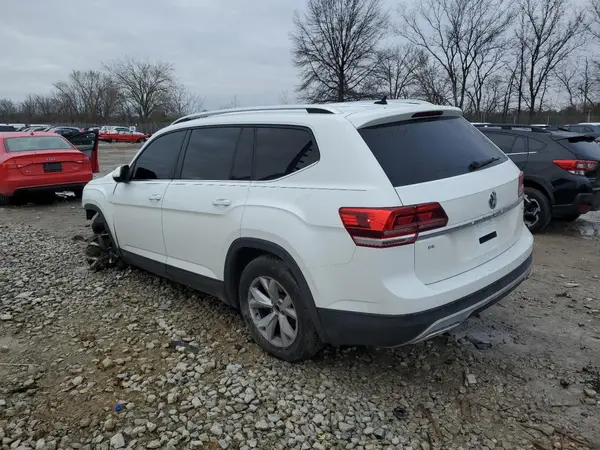 1V2DR2CA1JC513764 2018 VOLKSWAGEN ATLAS - Image 2