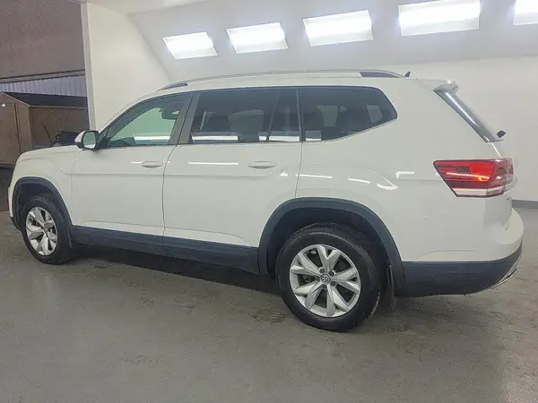 1V2DR2CA1JC531052 2018 VOLKSWAGEN ATLAS - Image 2