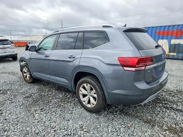 1V2DR2CA1JC561071 2018 VOLKSWAGEN ATLAS - Image 2