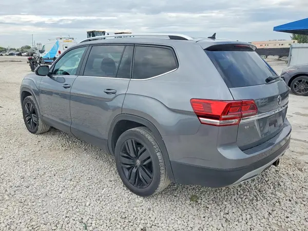 1V2DR2CA1JC589789 2018 VOLKSWAGEN ATLAS - Image 2