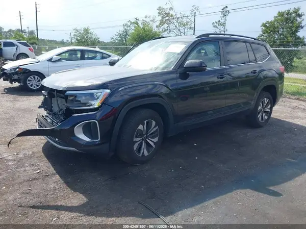 1V2DR2CA1RC576374 2024 VOLKSWAGEN ATLAS - Image 2