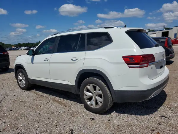 1V2DR2CA3JC555501 2018 VOLKSWAGEN ATLAS - Image 2