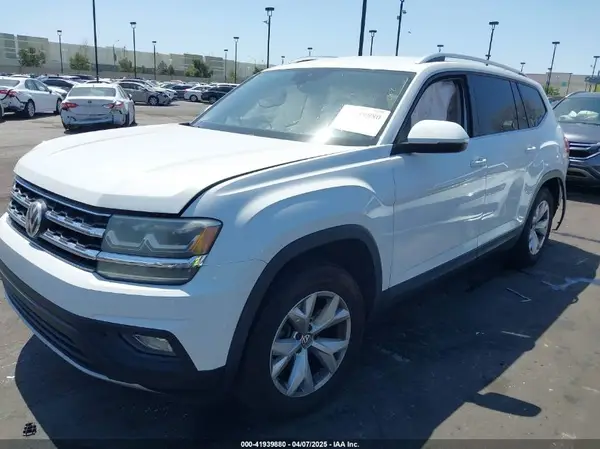 1V2DR2CA3JC580575 2018 VOLKSWAGEN ATLAS - Image 2