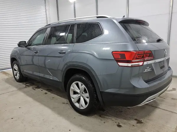 1V2DR2CA3JC581189 2018 VOLKSWAGEN ATLAS - Image 2