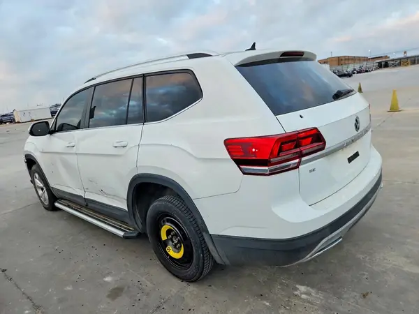 1V2DR2CA6JC521472 2018 VOLKSWAGEN ATLAS - Image 2