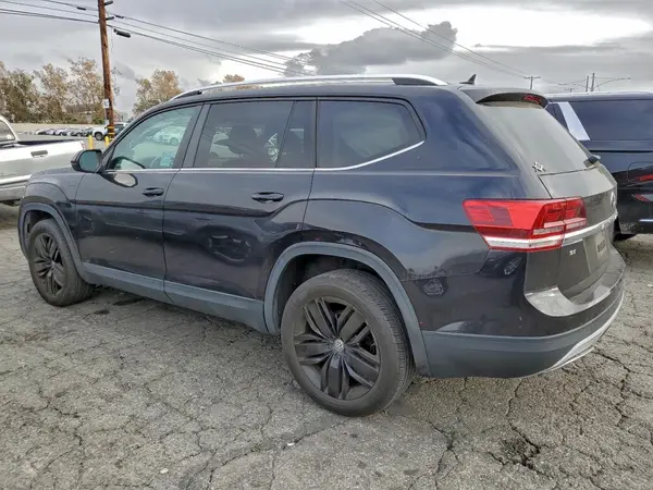 1V2DR2CA7JC540967 2018 VOLKSWAGEN ATLAS - Image 2