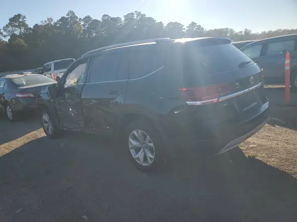 1V2DR2CA7JC573046 2018 VOLKSWAGEN ATLAS - Image 2