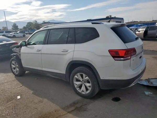1V2DR2CA8JC506553 2018 VOLKSWAGEN ATLAS - Image 2