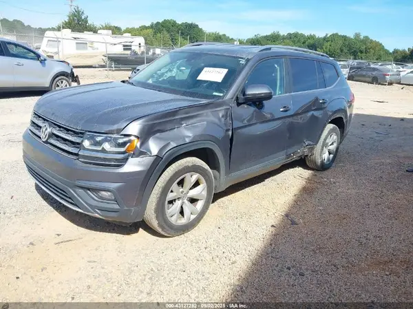 1V2DR2CA8JC526219 2018 VOLKSWAGEN ATLAS - Image 2