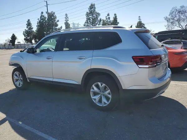 1V2DR2CA8JC546213 2018 VOLKSWAGEN ATLAS - Image 2
