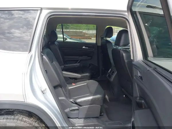 1V2DR2CAXJC521412 2018 VOLKSWAGEN ATLAS - Image 8