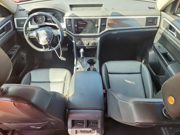 1V2DR2CAXJC592173 2018 VOLKSWAGEN ATLAS - Image 8