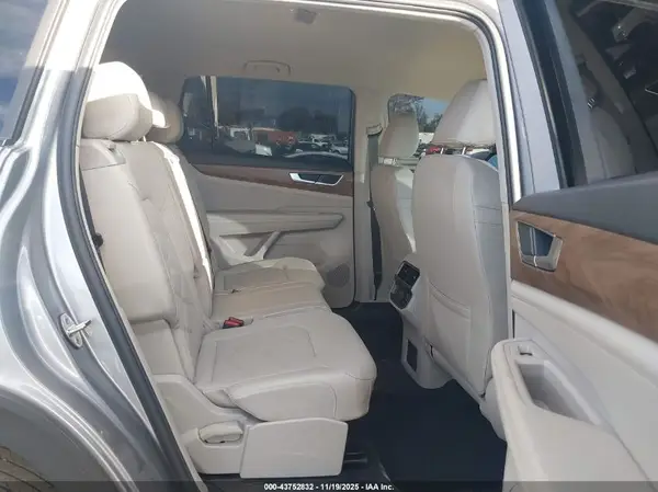 1V2DR2CAXRC526525 2024 VOLKSWAGEN ATLAS - Image 8