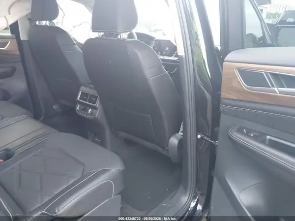 1V2DR2CAXSC525154 2025 VOLKSWAGEN ATLAS - Image 8