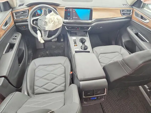 1V2DR2CAXSC546697 2025 VOLKSWAGEN ATLAS - Image 8