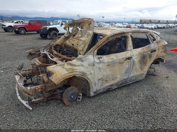 1V2DSPE84RC018613 2024 VOLKSWAGEN ID.4 - Image 2
