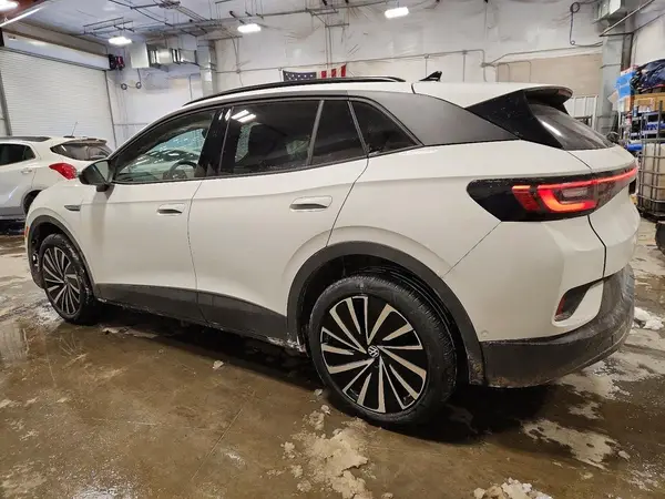1V2DSPE87SC012679 2025 VOLKSWAGEN ID.4 - Image 2