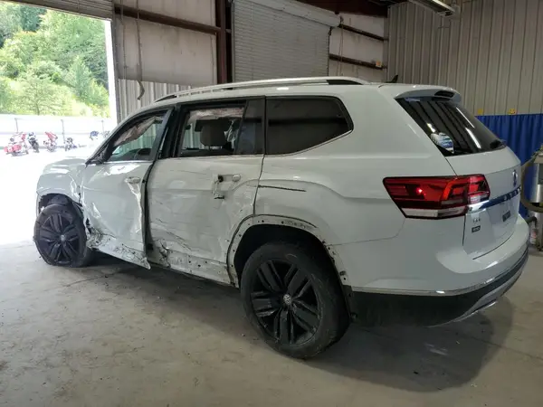 1V2EP2CA1JC598597 2018 VOLKSWAGEN ATLAS - Image 2
