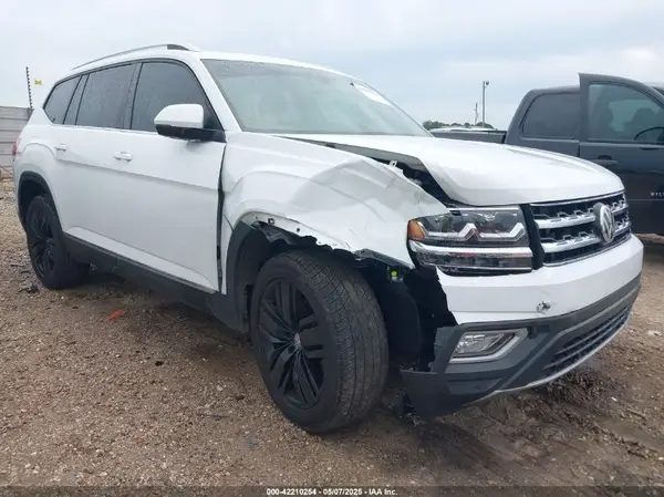 1V2EP2CA2JC598589 2018 VOLKSWAGEN ATLAS - Image 1