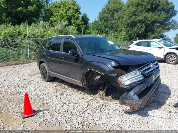 1V2EP2CA5JC599462 2018 VOLKSWAGEN ATLAS - Image 1