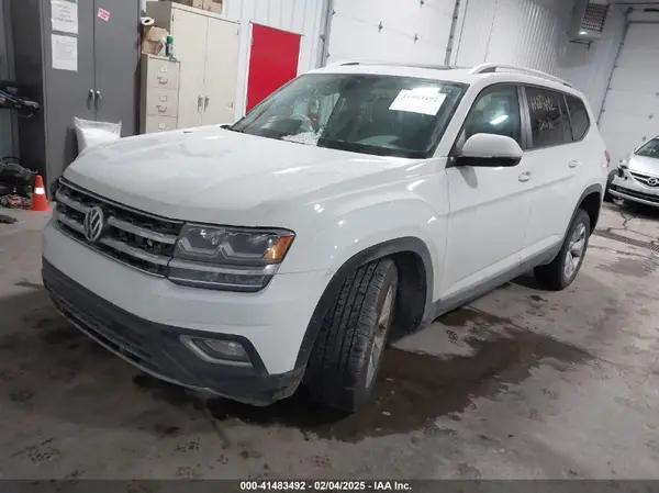 1V2ER2CA0JC558750 2018 VOLKSWAGEN ATLAS - Image 2